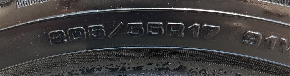 Шины 205/55R17 GOODYEAR