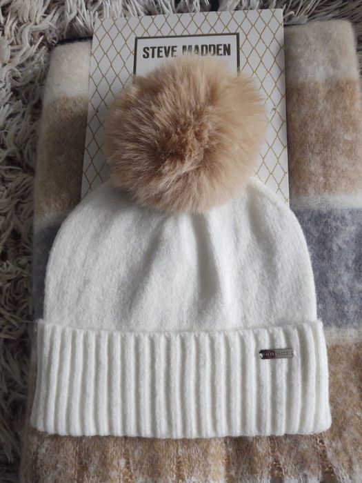 Комплект шапка+шарф. Steve Madden.