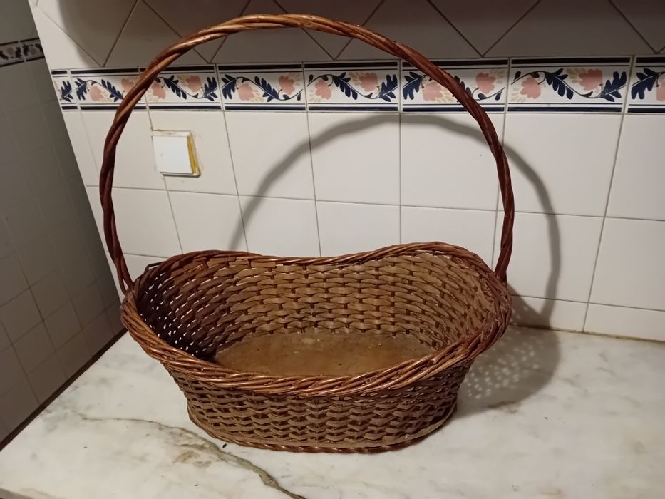 Cestinha Em Verga Antiga Decorativa