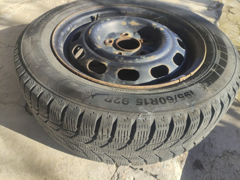 R15 зимова гума на дисках