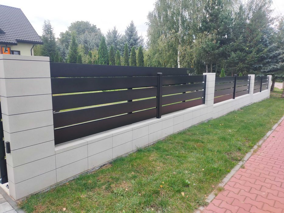 Ogrodzenia Murowane z pustaków gładkich i łupanych.