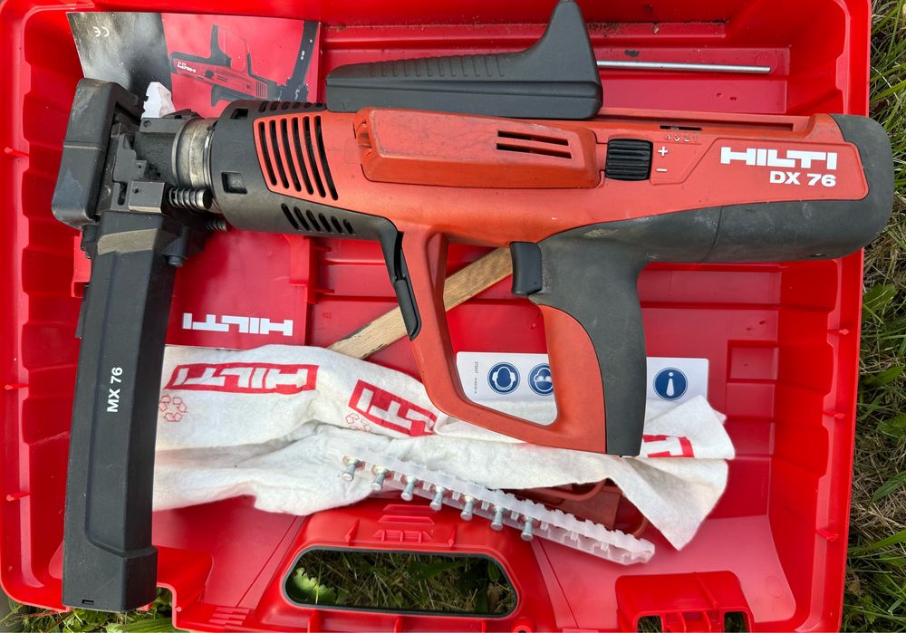 Gwoździarka Hilti dx76 + gwoździe