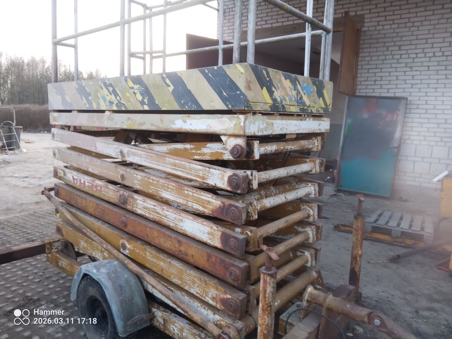 Podnośnik koszowy nożycowy