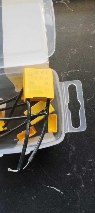 Lote componentes eletrônicos, bateria e fita métrica