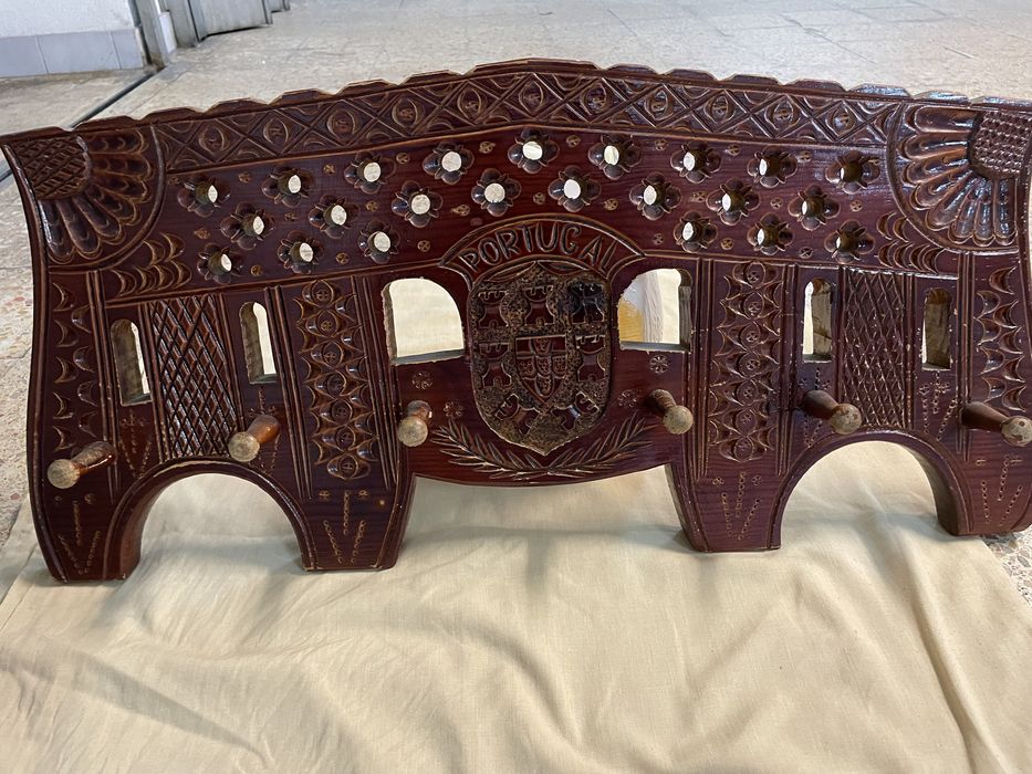 Cabide para copa ou hall de entrada