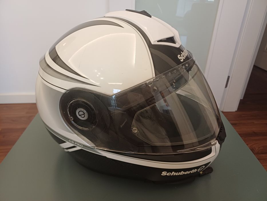 Capacete modular Schuberth c3 pro com sistema de som
