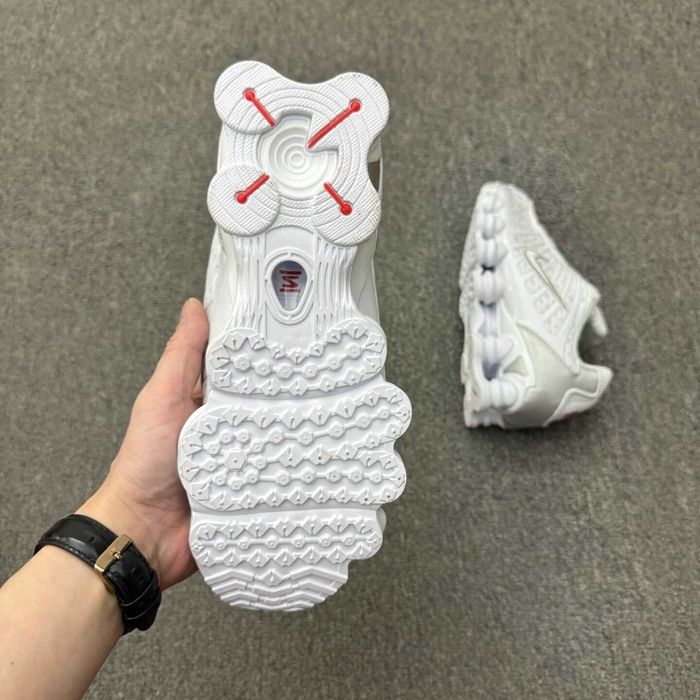 Buty Nike Shox biała nowe R.41