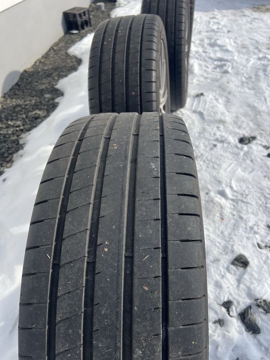 Комплект Volvo 5:108 R20 255/45/R20 Оригінал