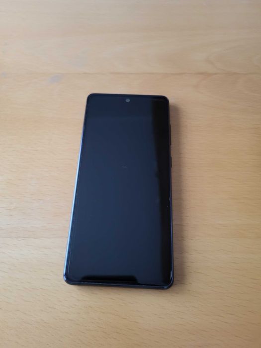 smartfon  Samsung Galaxy S20 256G stan idealny