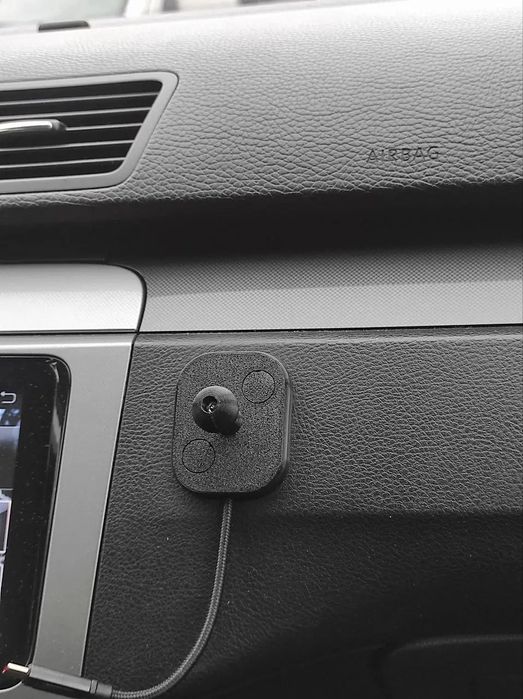 Тримач телефона в штатне місце Passat B6, B7. "Холдер" (holder) держат