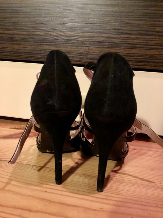 Buty na obcasie