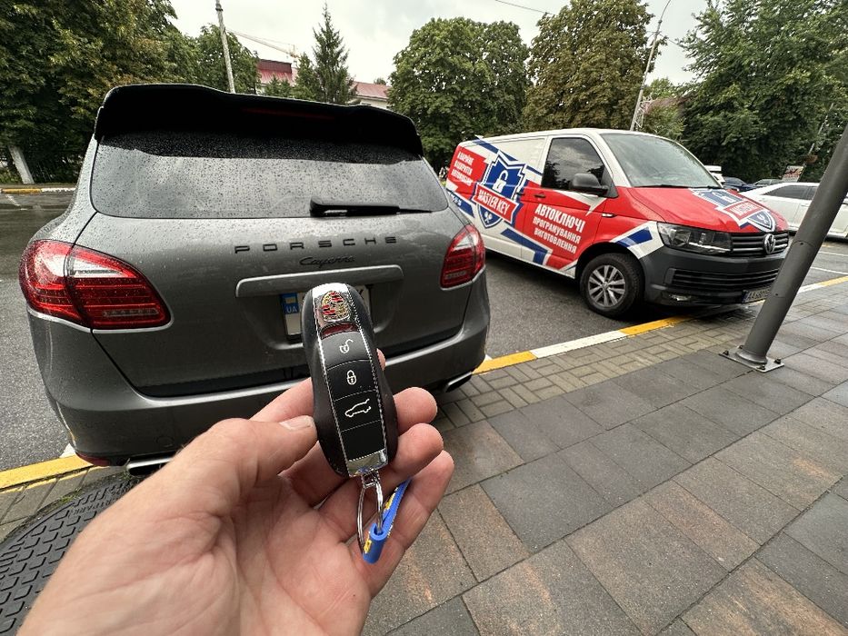 Автоключі Porsche Cayenne,Macan,Panamera Програмування