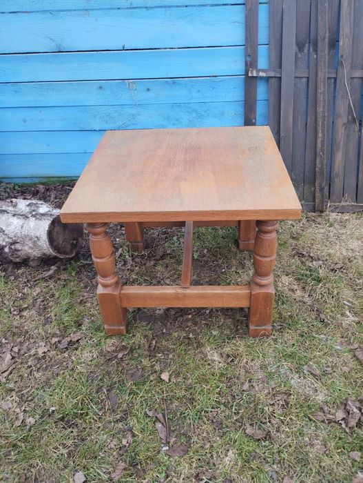 Stolik dębowy sprzedam