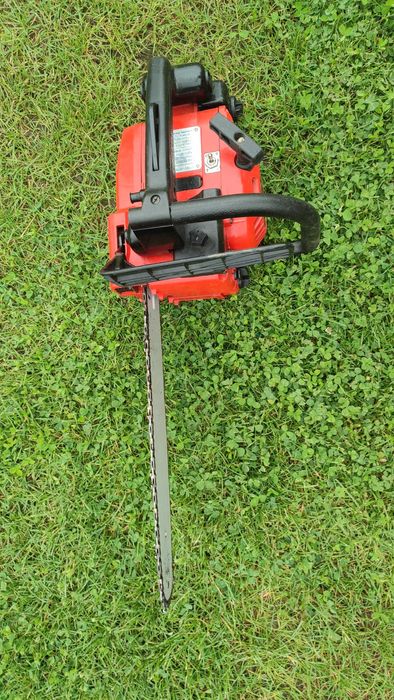 Pila spalinowa zenoach  komatsu gałęziówka