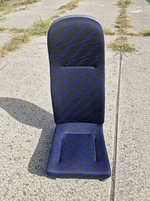 Сідіння для автобуса  м’які нерегульовані   відкідні