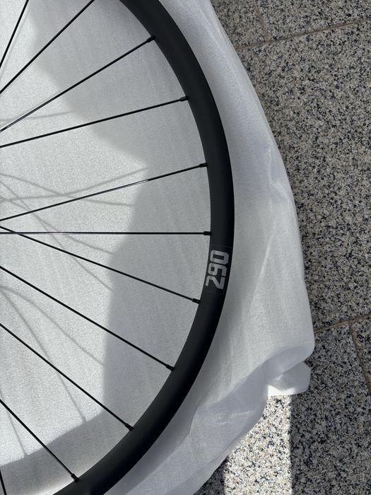 Rodas 29 em carbono boost Kore