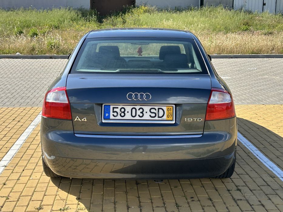 AUDI A4 1.9 TDI 130CV 2001