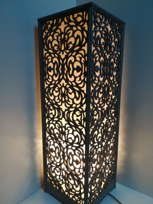 Lampa stojąca ażurowa