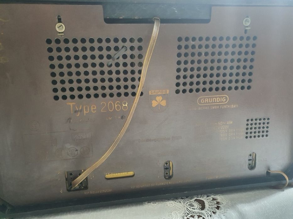 Radio lampowe Grundig typ 2068 Hi Fi