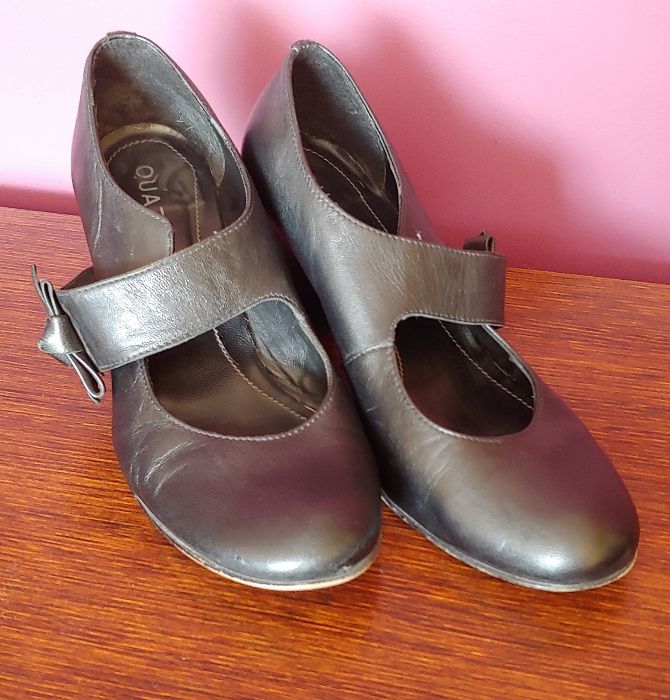 Czarne, skórzane buty QUAZI 37r