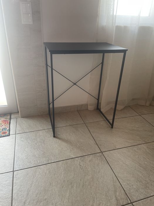 Mesa/secretária  como nova