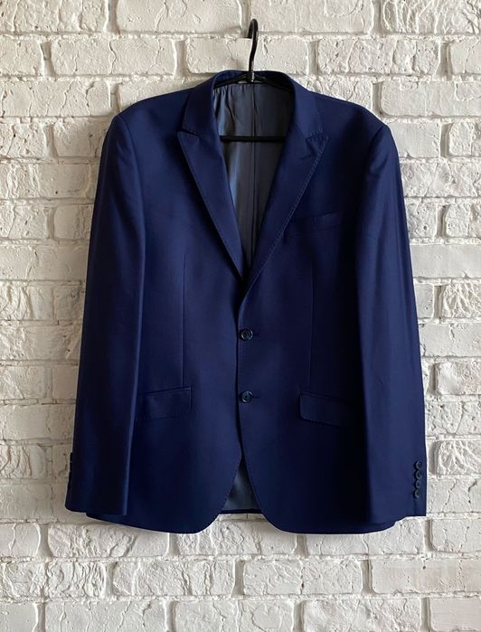 Продам костюм Voronin новый