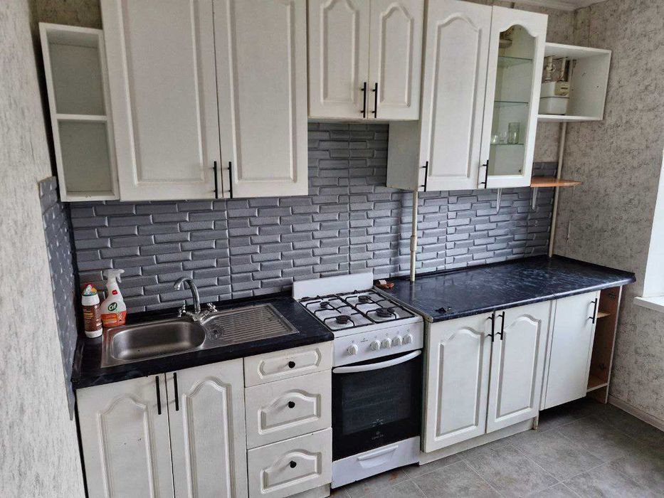 Продам 2х квартиру ж/м Покровский, Коммунар, Красный камень