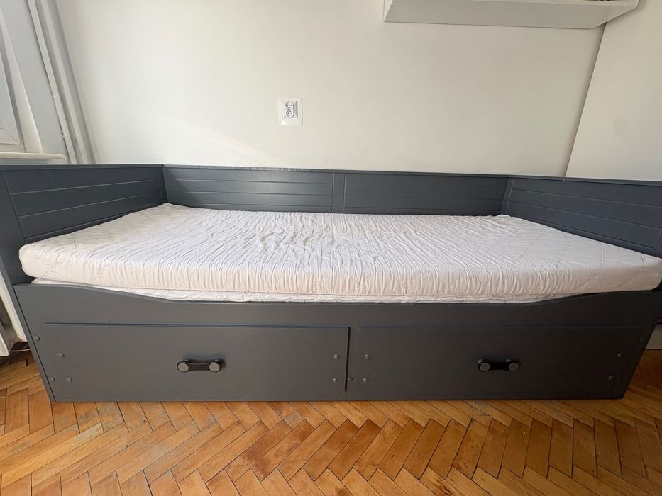 Młodzieżowe łóżko dwuosobowe