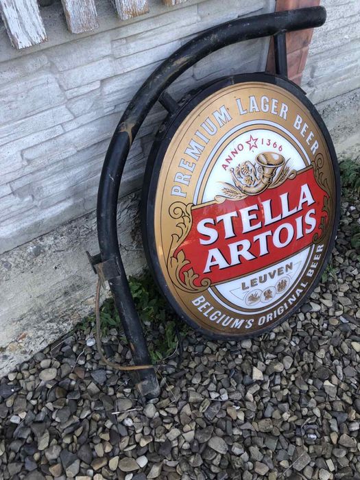 Рекламний щит з підсвіткою