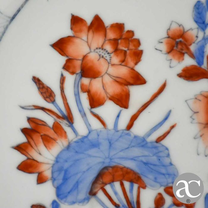 Prato decorativo em porcelana francesa NEM pintado à mão, circa 1970