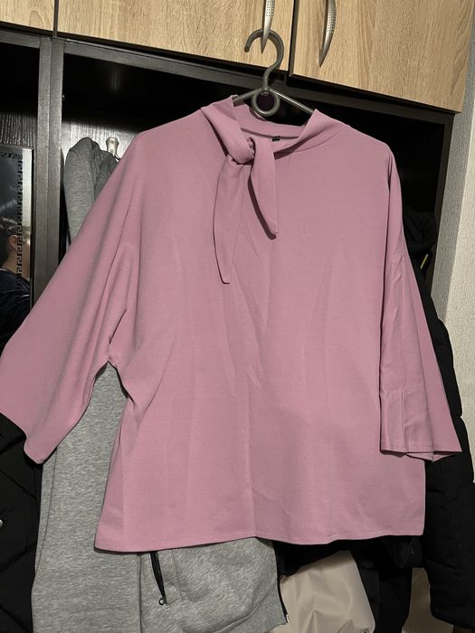 Рожевий костюм новий  46-48 розмір Л