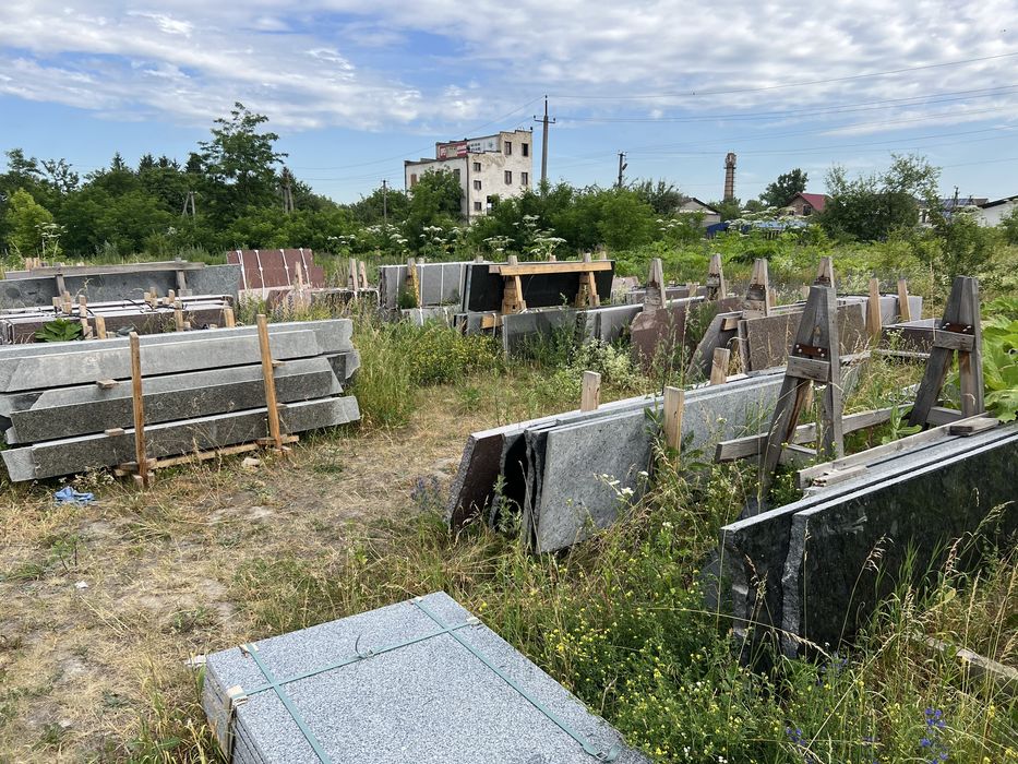 Памятники граніт опт