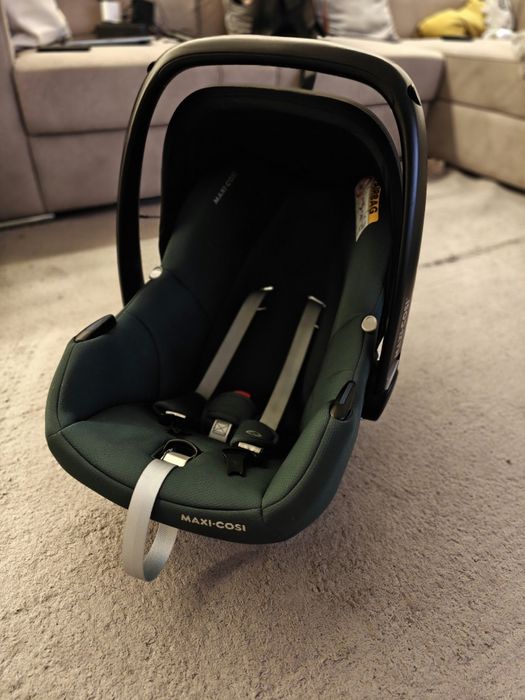Ovo Maxi-Cosi CabrioFix i-Size + base carro