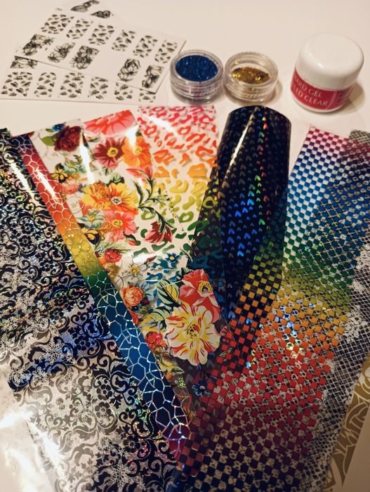 Zestaw lakierów hybrydowych + ozdoby Neonail ARStyle