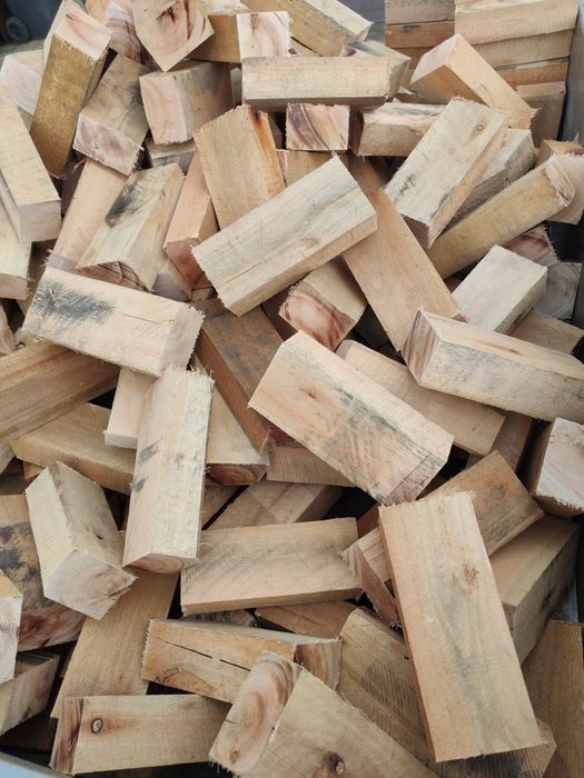 Drewno opałowe, kominkowe. rozpalkowe, sosnowe