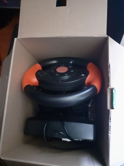 Настольный руль для игр