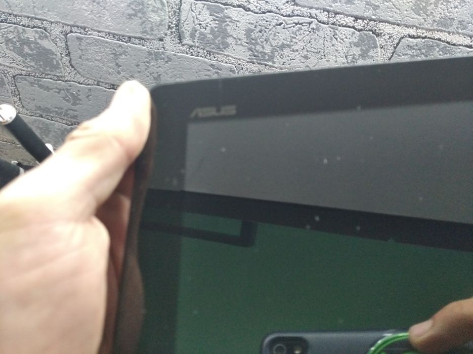 Планшет Asus на запчастини.