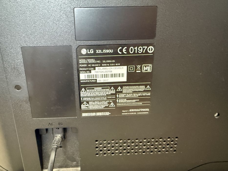 TV LG 32” Smart TV