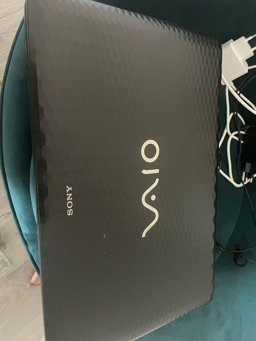Portáteis Acer e Vaio