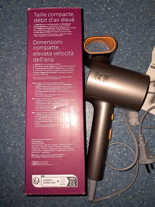 Компактний фен Philips 3000 Series (BHD321) 1600W з іонізацією -- стан нового