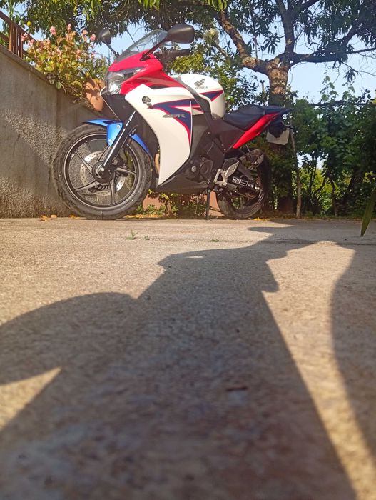 Honda CBR 125R Tricolor 2012