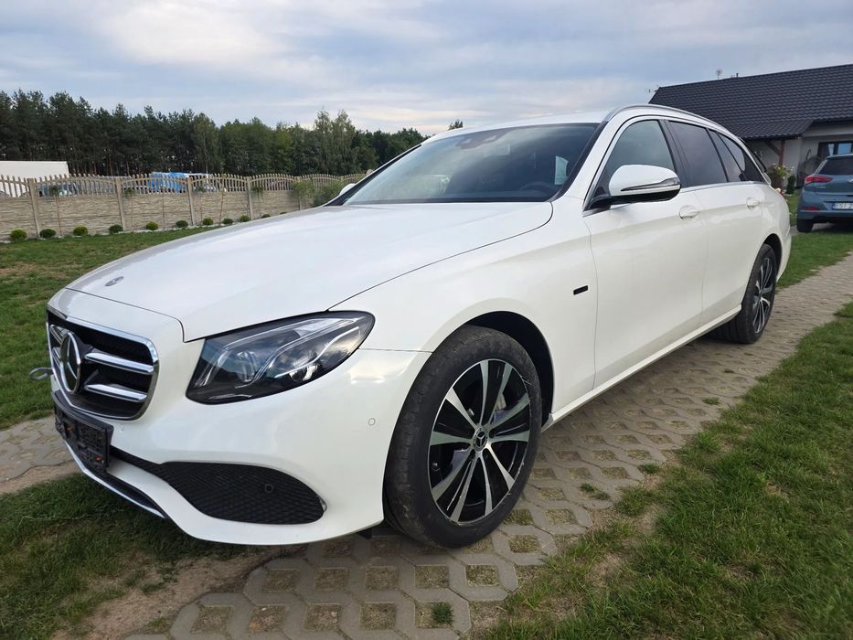 Mercedes-Benz Klasa E Pali !DE300 Niski przebieg 118tys Hybryda Plug In Z Niemiec