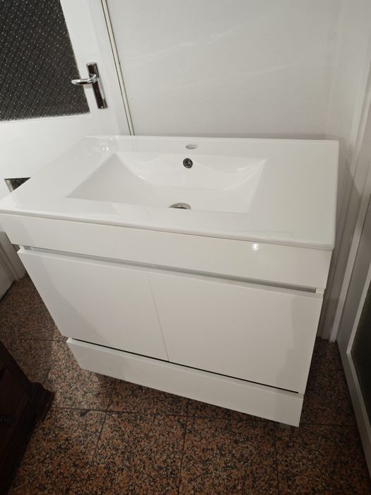 Móvel+lavatório (80cm)+válvula