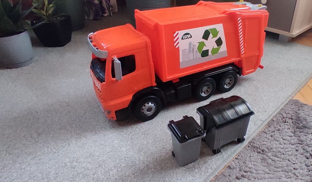 Śmieciarka zabawkowa LENA