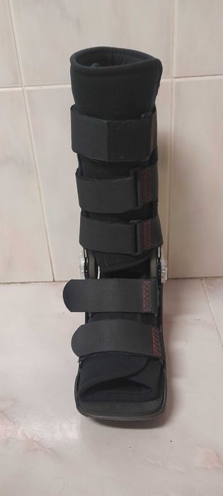 Bota Ortopédica WALKER Articulada