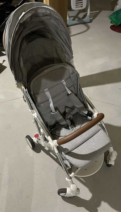 Spacerówka Lionelo Julie