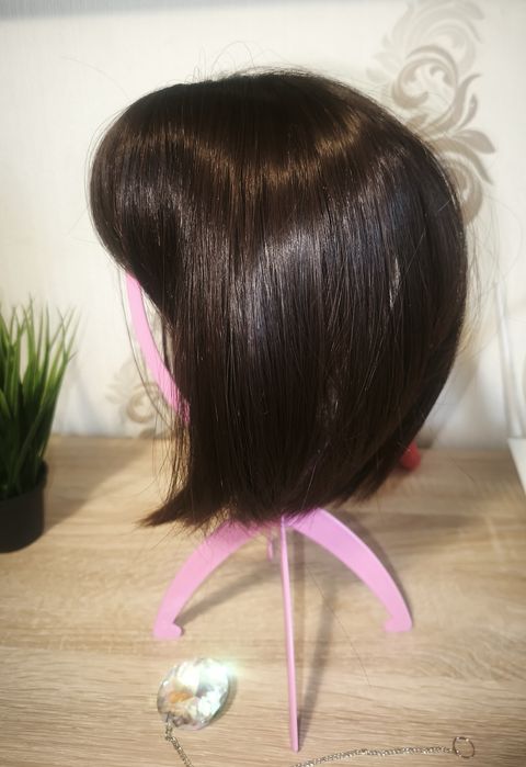 Накладка на волосся, перукарський аксесуар.