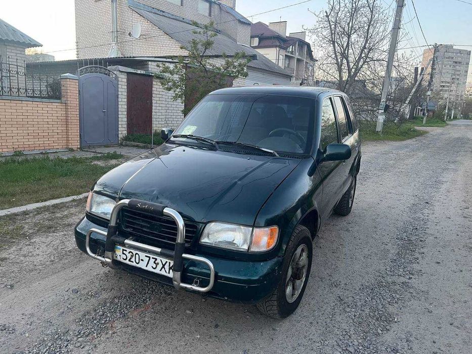 Продам КIA Спортедж 1996 року на повному ходу.до ноября по техпаспорту 2700дол