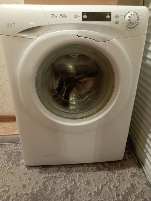 Продам стиральную машинку