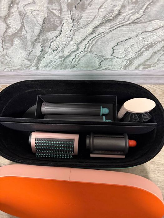 Dyson AirWrap Tiffany